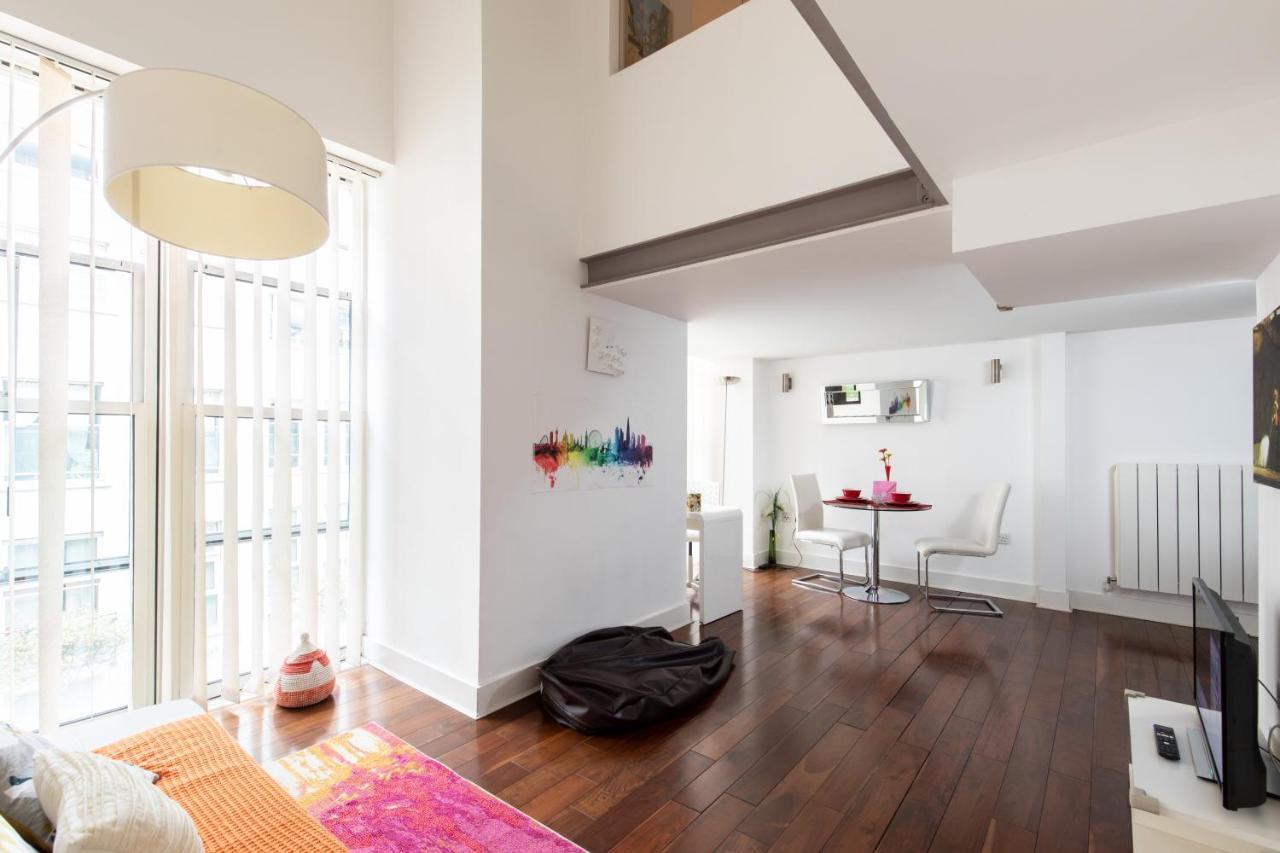 My London Holiday Home ภายนอก รูปภาพ
